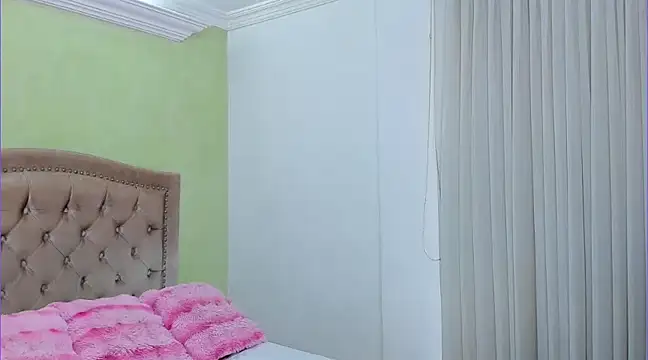 Snapshot of Luciluu20 chatting on 21, 1, 2025 Luciluu20 online show from 21, 1, 2025