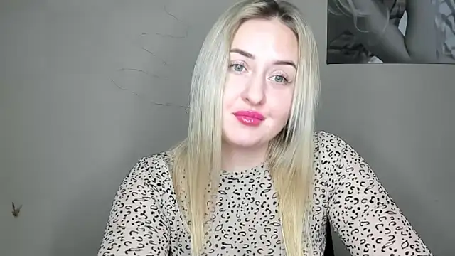 KennaJamess8 online show from 6, 12, 2024