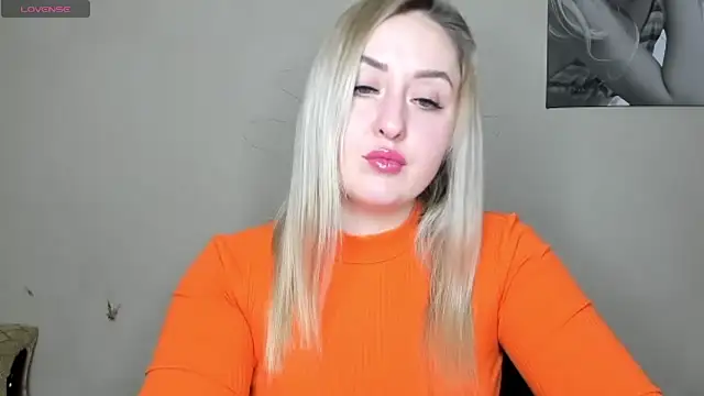 KennaJamess8 online show from 5, 1, 2025