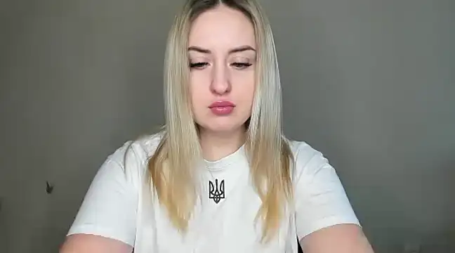 KennaJamess8 online show from 24, 2, 2025