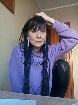 Snapshot of Francenia_lolis chatting on 2, 3, 2026 Francenia lolis online show from 2, 3, 2026