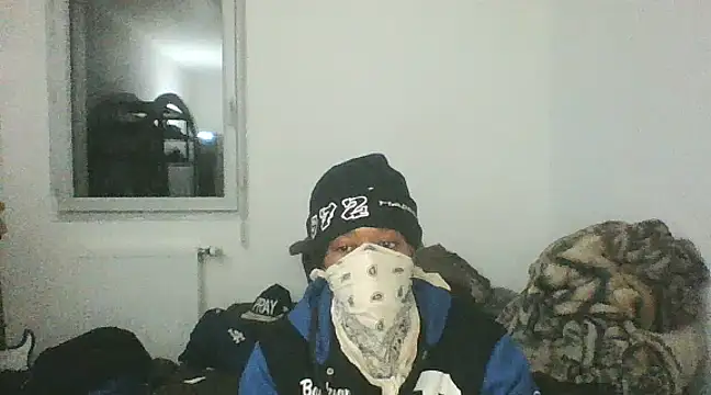 Snapshot of POPAYE972 chatting on 4, 2, 2025 POPAYE972 online show from 4, 2, 2025