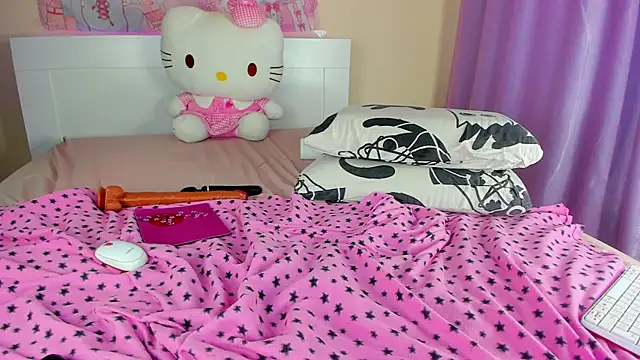 kuraii1  online show from 27, 3, 2026