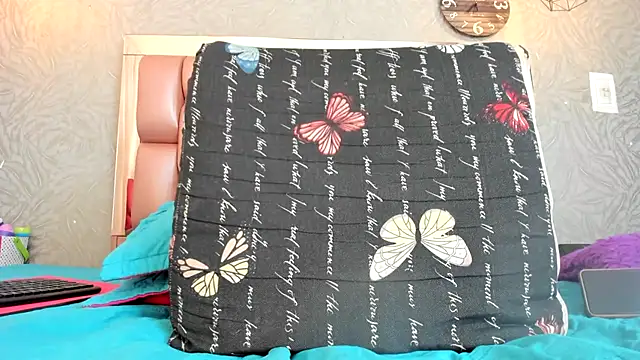 KOURTNEY-- online show from 28, 2, 2026