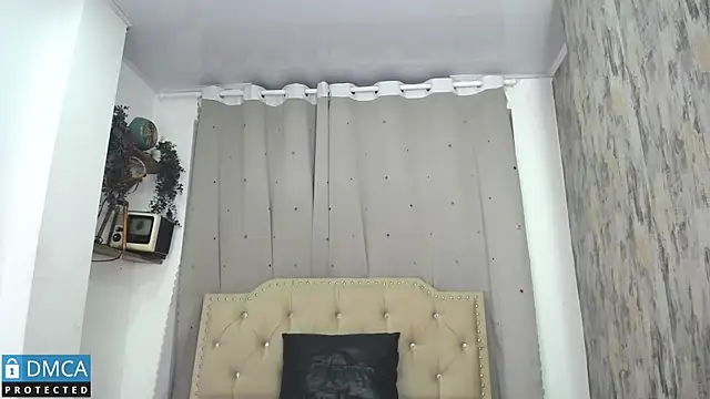 Snapshot of CataFox_ chatting on 7, 3, 2025 CataFox online show from 7, 3, 2025