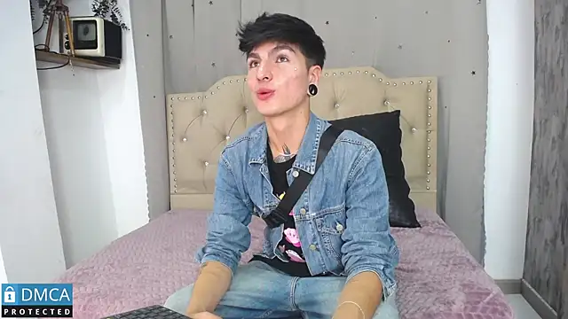 Snapshot of CataFox_ chatting on 14, 3, 2025 CataFox online show from 14, 3, 2025