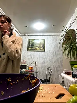 Snapshot of BroadFantasy chatting on 19, 10, 2025 BroadFantasy online show from 19, 10, 2025