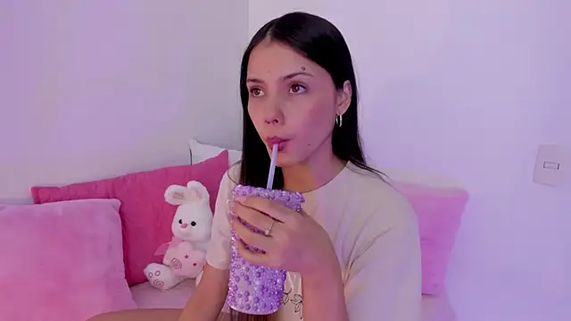 Brisa blue online show from 3, 3, 2026