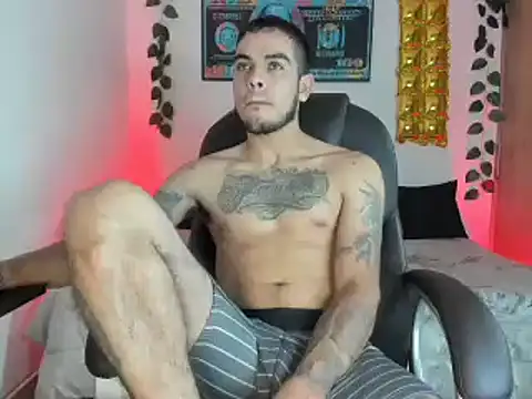 Snapshot of mikee_scooth chatting on 8, 2, 2025 mikee scooth online show from 8, 2, 2025