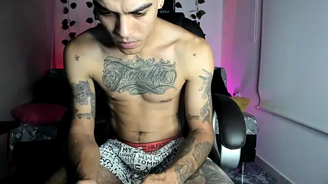 Snapshot of mikee_scooth chatting on 20, 9, 2025 mikee scooth online show from 20, 9, 2025