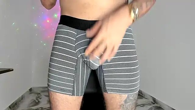 mikee scooth online show from 19, 3, 2026