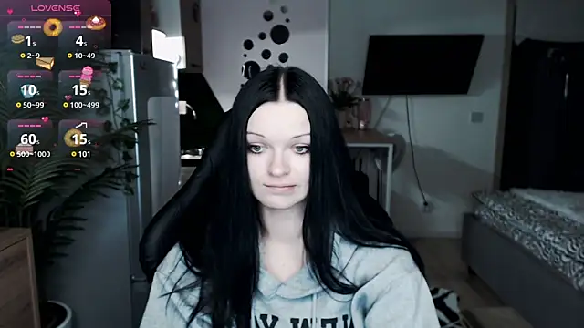 Snapshot of illililliilli chatting on 4, 1, 2025 illililliilli online show from 4, 1, 2025