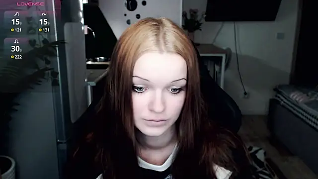 Snapshot of illililliilli chatting on 6, 2, 2025 illililliilli online show from 6, 2, 2025