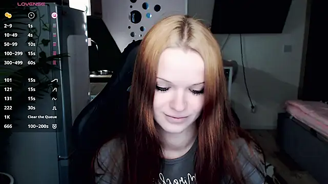 Snapshot of illililliilli chatting on 1, 3, 2025 illililliilli online show from 1, 3, 2025
