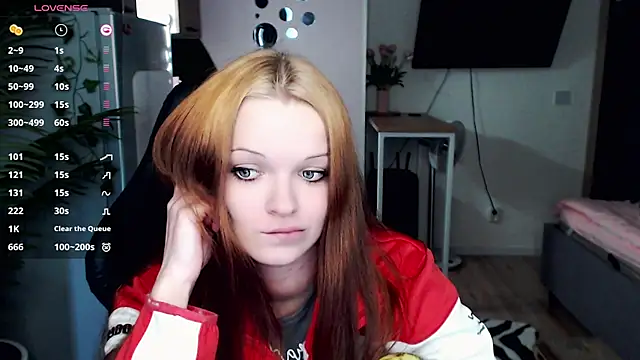 Snapshot of illililliilli chatting on 1, 3, 2025 illililliilli online show from 1, 3, 2025