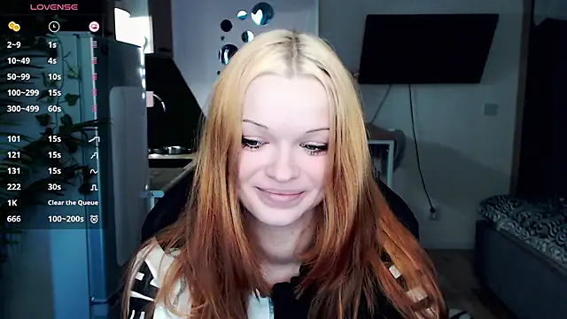 Snapshot of illililliilli chatting on 22, 3, 2025 illililliilli online show from 22, 3, 2025