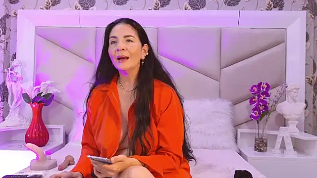 Snapshot of AlizonMoreti chatting on 7, 2, 2026 AlizonMoreti online show from 7, 2, 2026