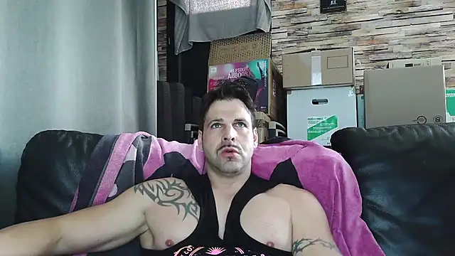 XxBigboybandxX online show from 23, 2, 2026