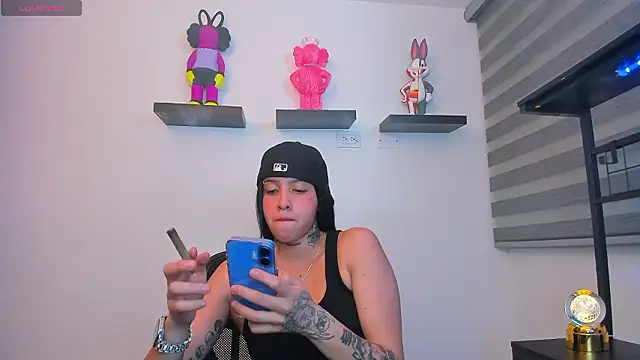 Gangster Girl online show from 5, 2, 2026