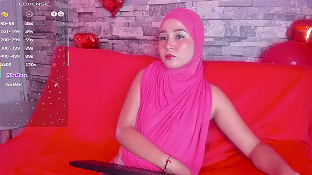 Snapshot of SamiQuest chatting on 8, 2, 2025 SamiQuest online show from 8, 2, 2025