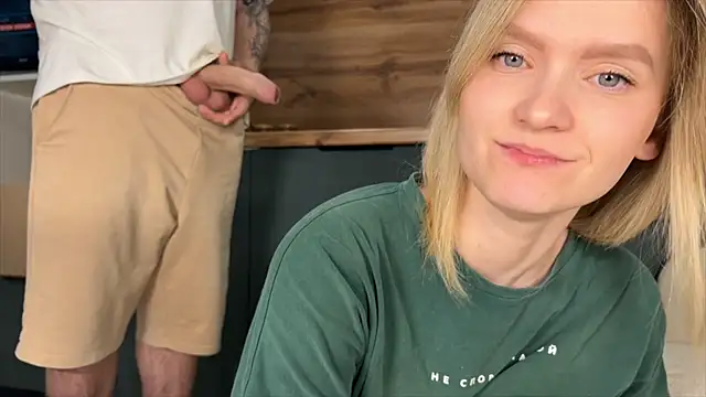 Adelovenick online show from 5, 4, 2026