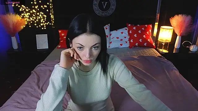 Daisy Delight online show from 1, 3, 2026