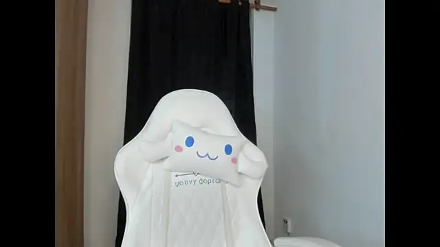 meganthompsonn22 online show from 10, 7, 2026