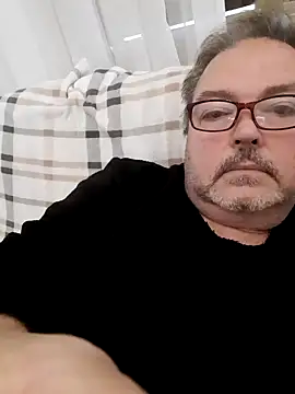 Snapshot of bluangelo chatting on 4, 3, 2025 bluangelo online show from 4, 3, 2025