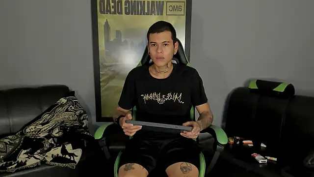 Snapshot of jamesinked_ chatting on 26, 1, 2025 jamesinked  online show from 26, 1, 2025