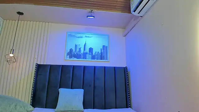 viiolett lee online show from 15, 2, 2026