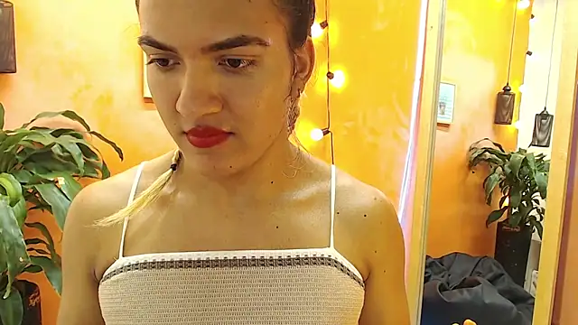 Snapshot of aslyhernandez_7 chatting on 20, 1, 2025 aslyhernandez 7 online show from 20, 1, 2025