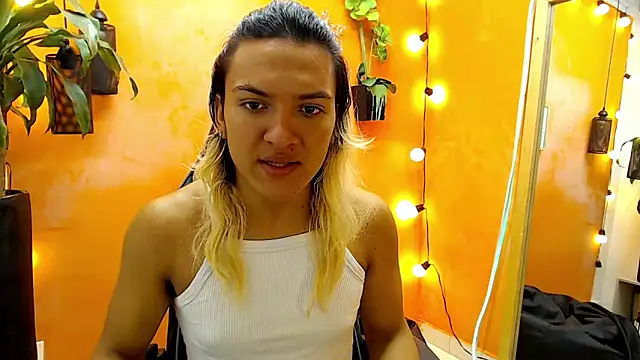 Snapshot of aslyhernandez_7 chatting on 28, 1, 2025 aslyhernandez 7 online show from 28, 1, 2025