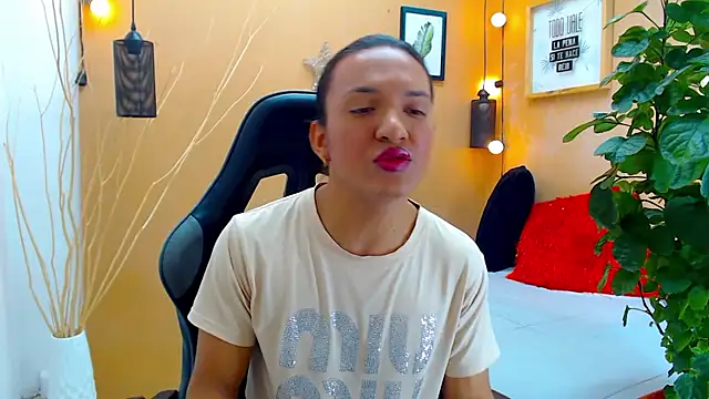 Snapshot of aslyhernandez_7 chatting on 17, 9, 2025 aslyhernandez 7 online show from 17, 9, 2025