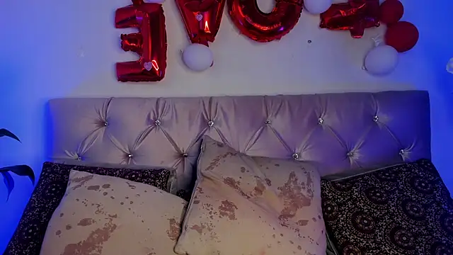 Snapshot of Redpandaa_ chatting on 4, 3, 2025 Redpandaa online show from 4, 3, 2025