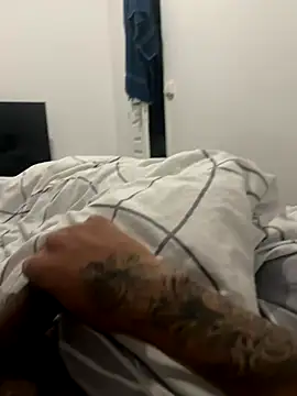 Snapshot of Nathan12- chatting on 15, 12, 2025 Nathan12- online show from 15, 12, 2025