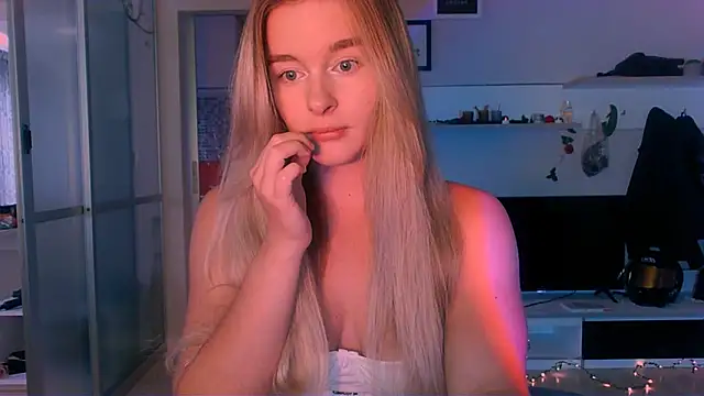 Eva Jaya online show from 17, 9, 2025