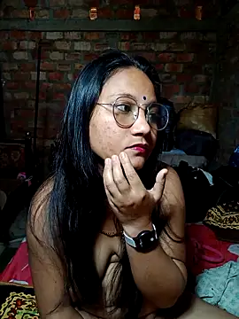 Cuterinki online show from 6, 3, 2026