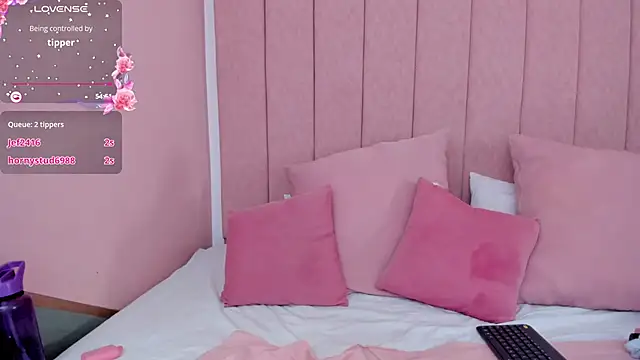 Snapshot of lilith_noahh chatting on 2, 12, 2024 lilith noahh online show from 2, 12, 2024