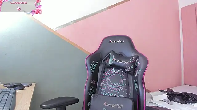 Snapshot of lilith_noahh chatting on 30, 1, 2025 lilith noahh online show from 30, 1, 2025