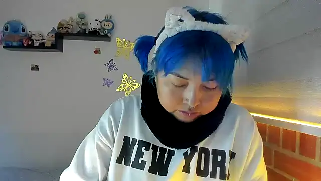 Shaddycute  online show from 10, 11, 2025