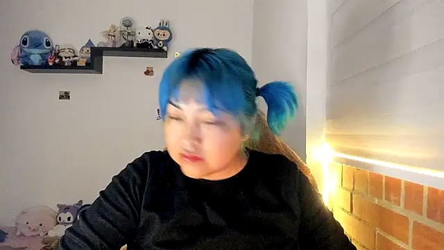 Shaddycute  online show from 18, 12, 2025