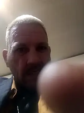 Snapshot of gettinit2wice chatting on 18, 12, 2024 gettinit2wice online show from 18, 12, 2024