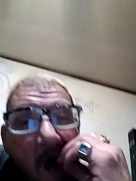 Snapshot of gettinit2wice chatting on 20, 12, 2024 gettinit2wice online show from 20, 12, 2024