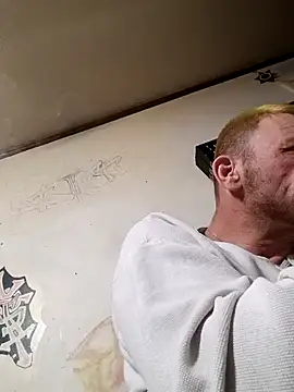 Snapshot of gettinit2wice chatting on 19, 1, 2025 gettinit2wice online show from 19, 1, 2025