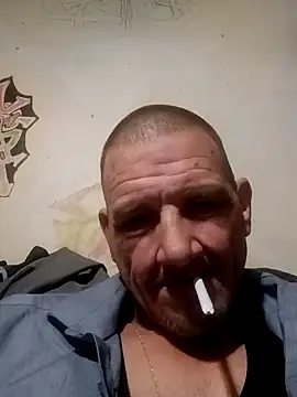 Snapshot of gettinit2wice chatting on 1, 2, 2025 gettinit2wice online show from 1, 2, 2025