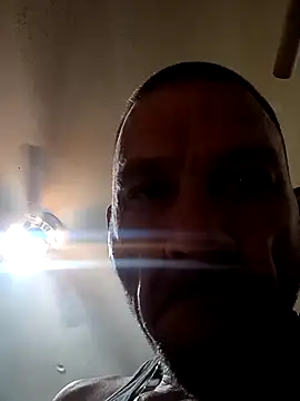 Snapshot of gettinit2wice chatting on 5, 2, 2025 gettinit2wice online show from 5, 2, 2025