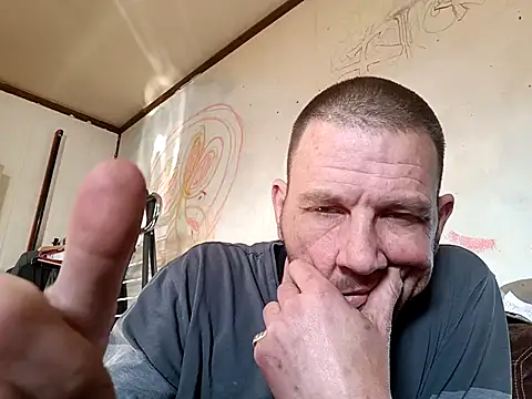 Snapshot of gettinit2wice chatting on 10, 2, 2025 gettinit2wice online show from 10, 2, 2025