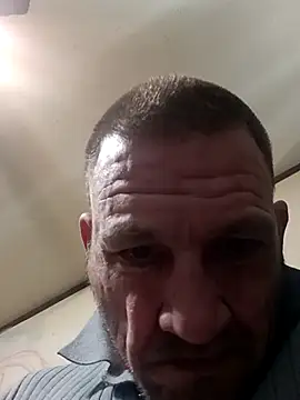 Snapshot of gettinit2wice chatting on 13, 2, 2025 gettinit2wice online show from 13, 2, 2025