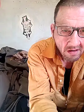 Snapshot of gettinit2wice chatting on 20, 2, 2025 gettinit2wice online show from 20, 2, 2025