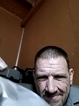 Snapshot of gettinit2wice chatting on 25, 2, 2025 gettinit2wice online show from 25, 2, 2025